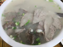 -白家高记肥肠粉(总店)