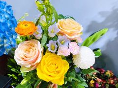 -何兮花店·气球派对鲜花店(马桥银春路万科城店)