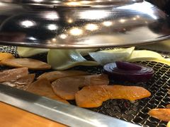 -肉甲韩国木炭烤肉(新壹街1店)
