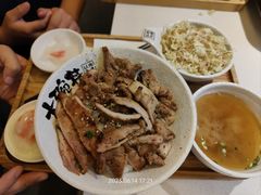 -熊吞·大碗丼烧肉饭(济宁万达广场店)