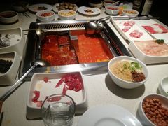 -海底捞火锅鲜切牛肉主题店(长寿路店)