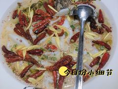 -江渔儿酸菜鱼·拔草餐厅(虎门君乐汇店)