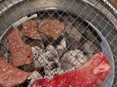 -山川小町·极番烧肉(新地假日广场店)