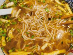 -陇上秦轩西安biangbiang面(朝龙汇店)