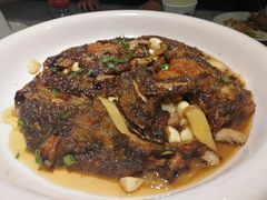 红烧鲽鱼头-食客堂麻婆豆腐专门店