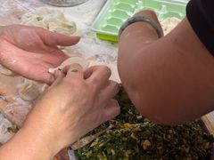 -孖妹上肉饺子馆