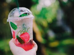 -Chom Cafe and Restaurant