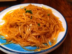 酸辣土豆丝盖浇饭-雪乡阁东北农家菜(颛桥约好休闲街店)