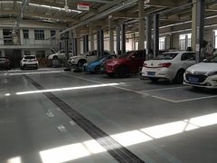 -上海华裕比亚迪4S店