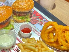 -The Habit Burger Grill 哈比特汉堡(复兴soho店)
