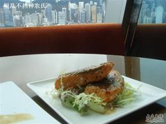 salmon-Aqua