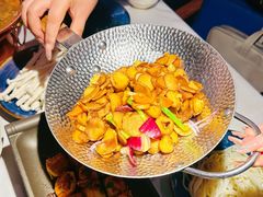 -雀舞云南菜(天津天河城购物中心店)