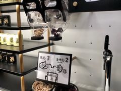 面包甜点陈列柜-太二酸菜鱼(沈阳万象城店)