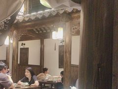 -聚汇三少·龙虾·中餐厅(莫邪路新天地店)
