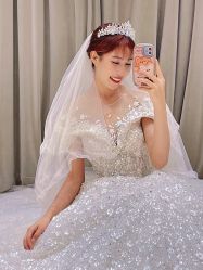 点击看大图 -Renee芮亦婚纱
