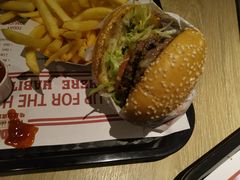 -The Habit Burger Grill 哈比特汉堡(复兴soho店)