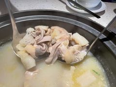 竹笙王猪肚鸡-顺德公广东猪肚鸡·煲仔饭(白石洲店)