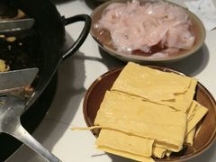 -岗上渣渣老火锅(两路口店)