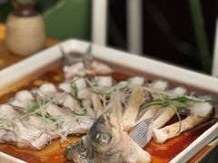 -莲餐厅·湖北菜·潜江小龙虾店(愚园路店)