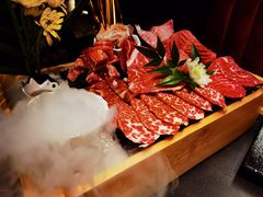 -铭牛烧肉·和牛海鲜自助(高新月牙湖店)