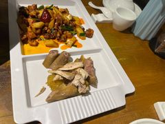 -隔壁老王·家常云南菜(花巷店)