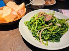 -大头虾越式风味餐厅(光明广场店)