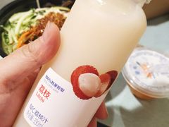 -瑞幸咖啡(东直门枢纽店)