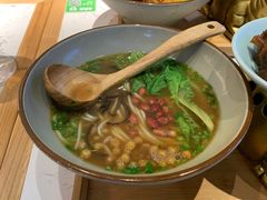 -百春原湖南牛肉粉(百联世纪店)