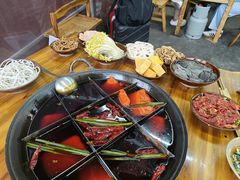 -正南齊北重庆老火锅(光华村直营店)