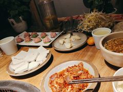-城墙拐拐火锅(三峡广场黑金冠店)