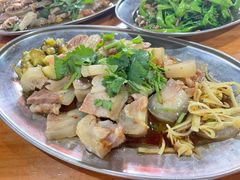 -无名牌猪脚店
