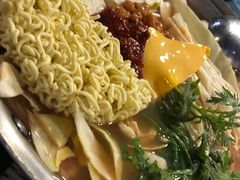部队火锅-富乐满韩国正宗炸鸡韩国料理(虹泉路店)