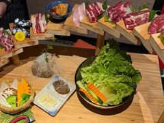 -山川小町·极番烧肉(新地假日广场店)