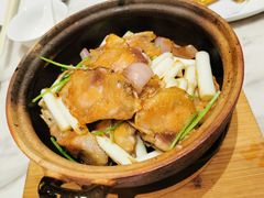 葱姜啫鱼头-香港百合居(LCM置汇旭辉广场店)