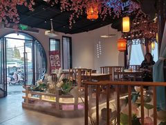 大堂-荷塘秋月·本帮江浙菜(国权路店)