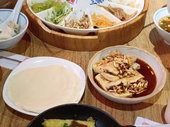 -怪噜范·老贵阳街头名小吃(鸿通城店)