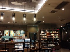 大堂-星巴克(青岛大拇指广场分店)