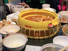 -多嘴超级肉蟹煲(中街恒隆故宫店)