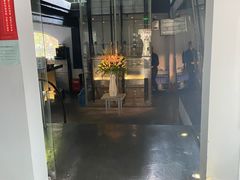 门面-穹六人间 people 6(岳阳路店)