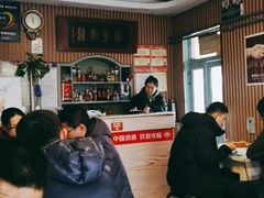 等位区-华春餐馆(鱼山路店)