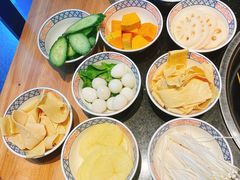 -周小明火锅(黑金冠社区店)