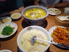 -吕氏疙瘩汤·新鲁菜(新贵和店)