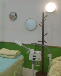 -苗医生专业祛痘·皮肤管理