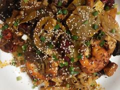 -东口码头·烧鸽子·鱼头泡饼·地方菜(金鹰悦城店)