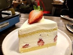 草莓蛋糕-MI WU FACTORY米屋美食工厂餐厅(绿地店)