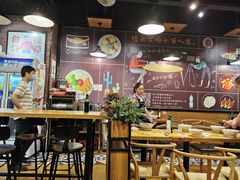 大堂-车沾巷·重庆老味豌杂面