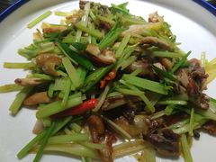 -臻吃客主题餐厅(人民路店)