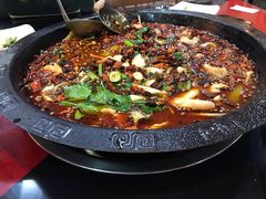 -烧哥美蛙肥肠鱼火锅·十五年社区店