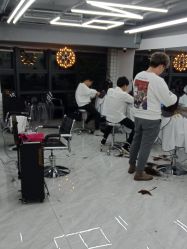 -宫铭烫发染发接发店