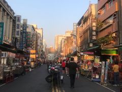 -六合夜市